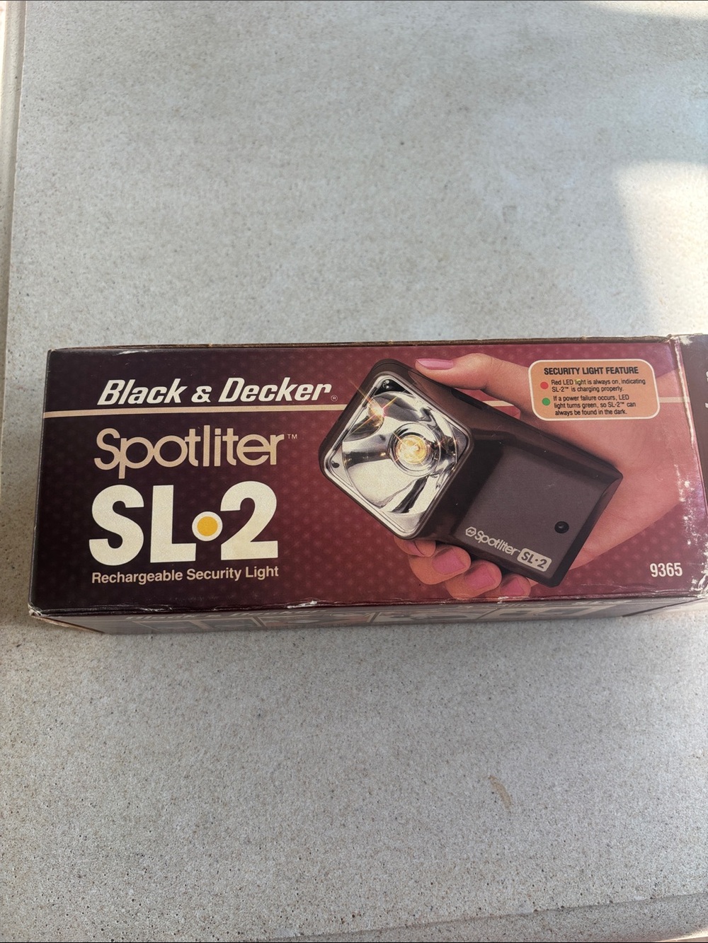 Black & Decker Spotliter SL-2 Portable Security Light rechargeable- TESTED works